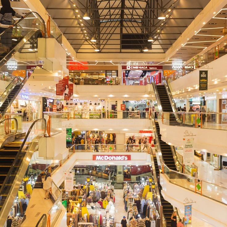 Family-friendly shopping and daily life in Netherlands